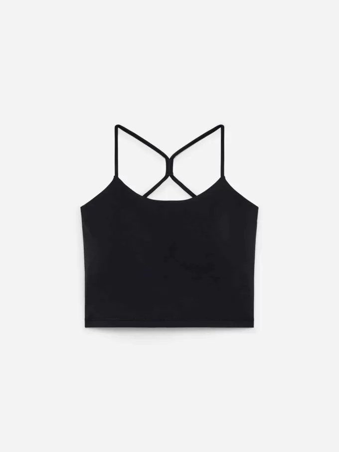 Top elástico suave.