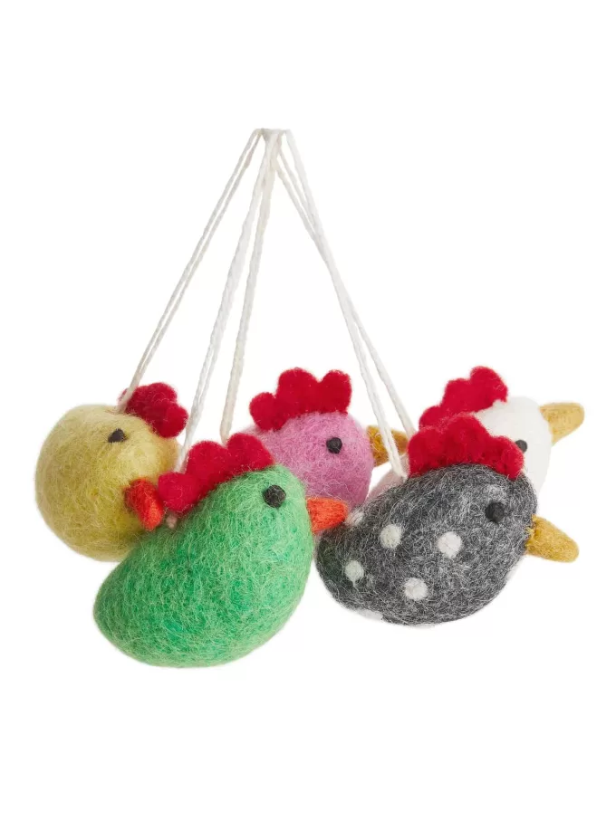 Un mundo de decoraciones artesanales de Pascua en fieltro Un mundo de decoraciones artesanales de Pascua en fieltro