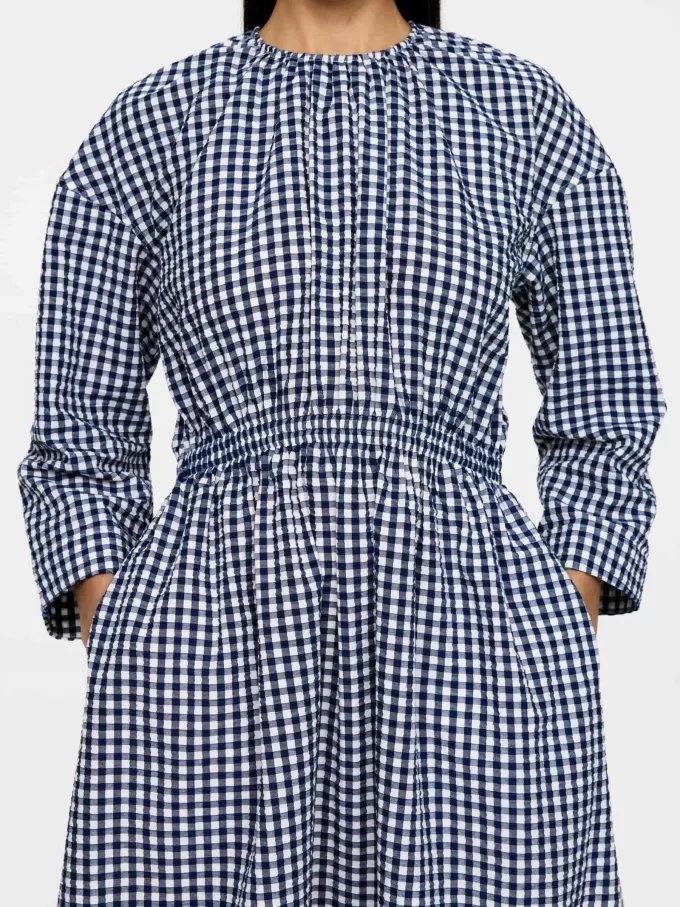 Vestido de sirsaca Vestido de sirsaca