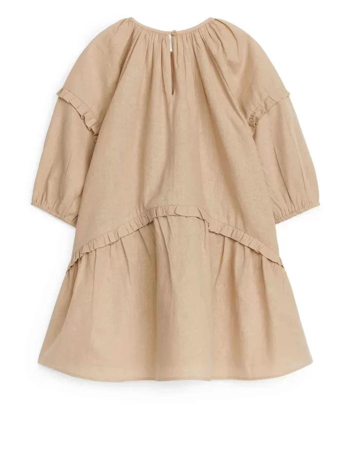 Vestido en mezcla de lino con volantes Vestido en mezcla de lino con volantes