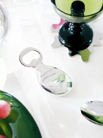 Abridor de tapas de botellas de latón